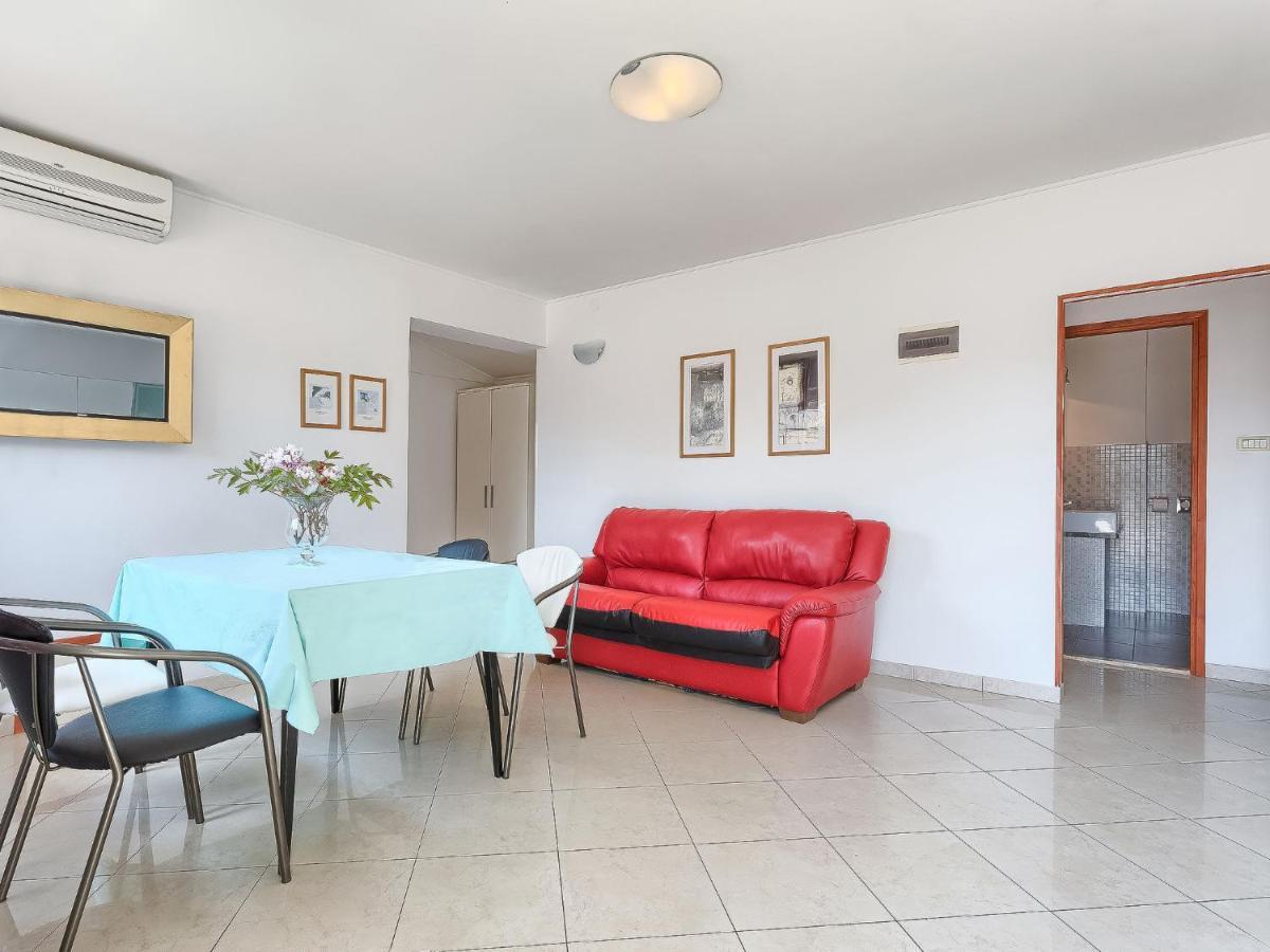 Apartment Nika-1 By Interhome Ουμάγκ Εξωτερικό φωτογραφία